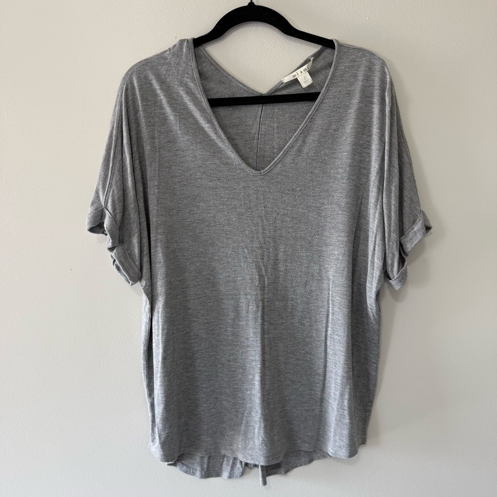 Miami Gray V-Neck Short Sleeve Top